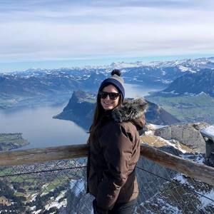 Meet your Posher, Julie